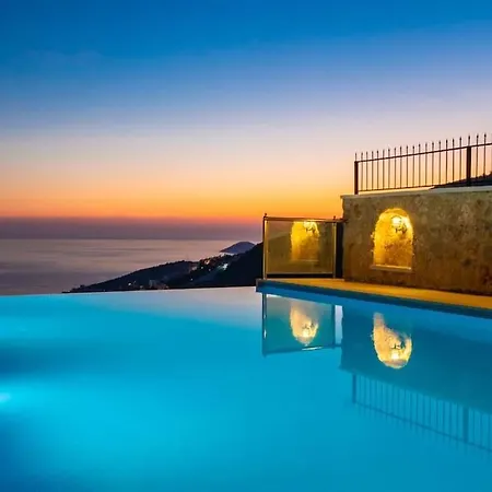 Fantastic Kalkan With Heated Infinity Pool & Amazing Sea Views Willa *