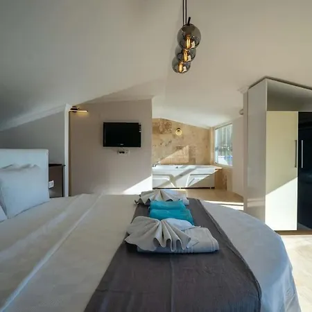 Willa Fantastic Kalkan With Heated Infinity Pool & Amazing Sea Views *