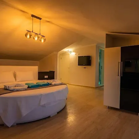 Villa Fantastic Kalkan With Heated Infinity Pool & Amazing Sea Views Kaş